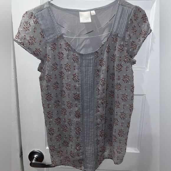 Lauren Conrad Sheer Gray and Floral Top Size Small - Picture 1 of 4